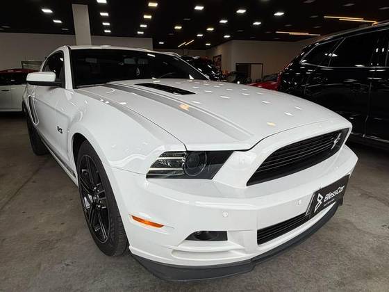 FORD MUSTANG 5.0 GT CALIFORNIA V8 GASOLINA 2P AUTOMÁTICO